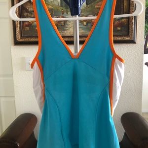 Women’s active wear